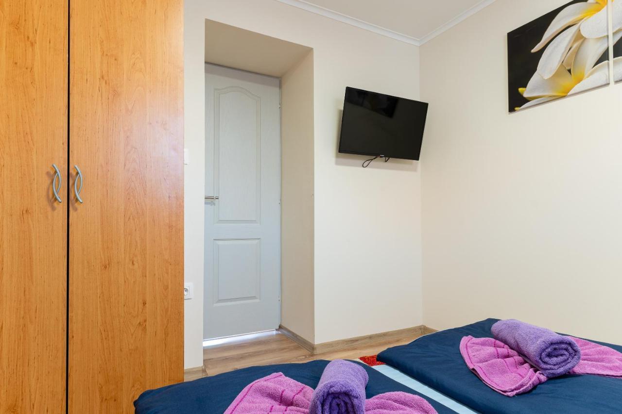 Lili Apartman 하르카니 외부 사진
