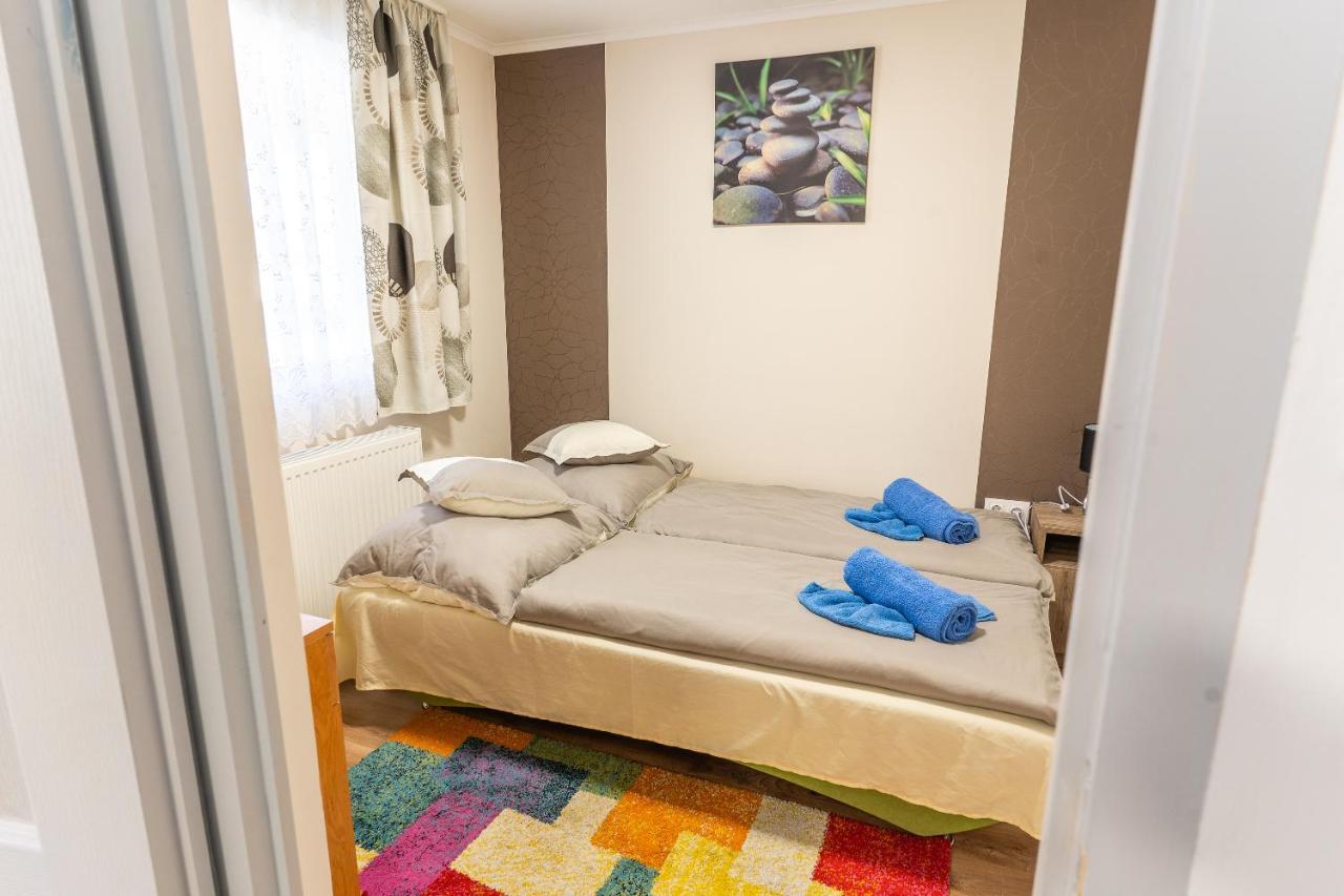 Lili Apartman 하르카니 외부 사진