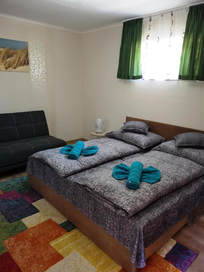 Lili Apartman 하르카니 외부 사진