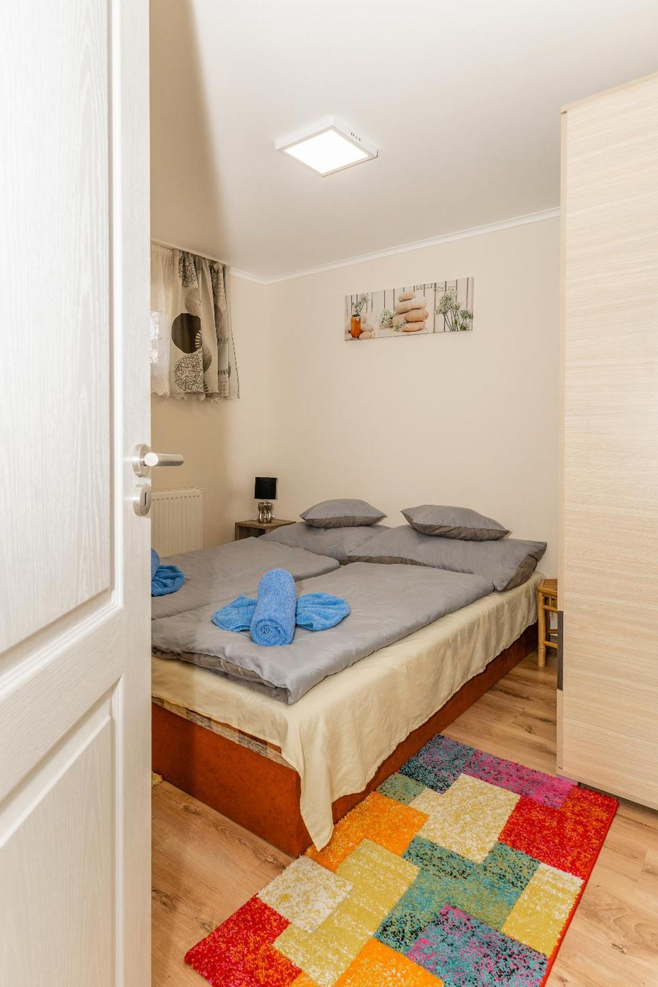 Lili Apartman 하르카니 외부 사진
