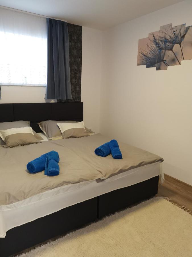 Lili Apartman 하르카니 외부 사진