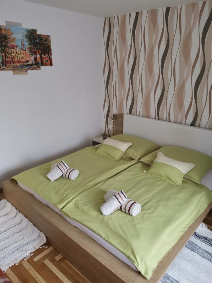 Lili Apartman 하르카니 외부 사진