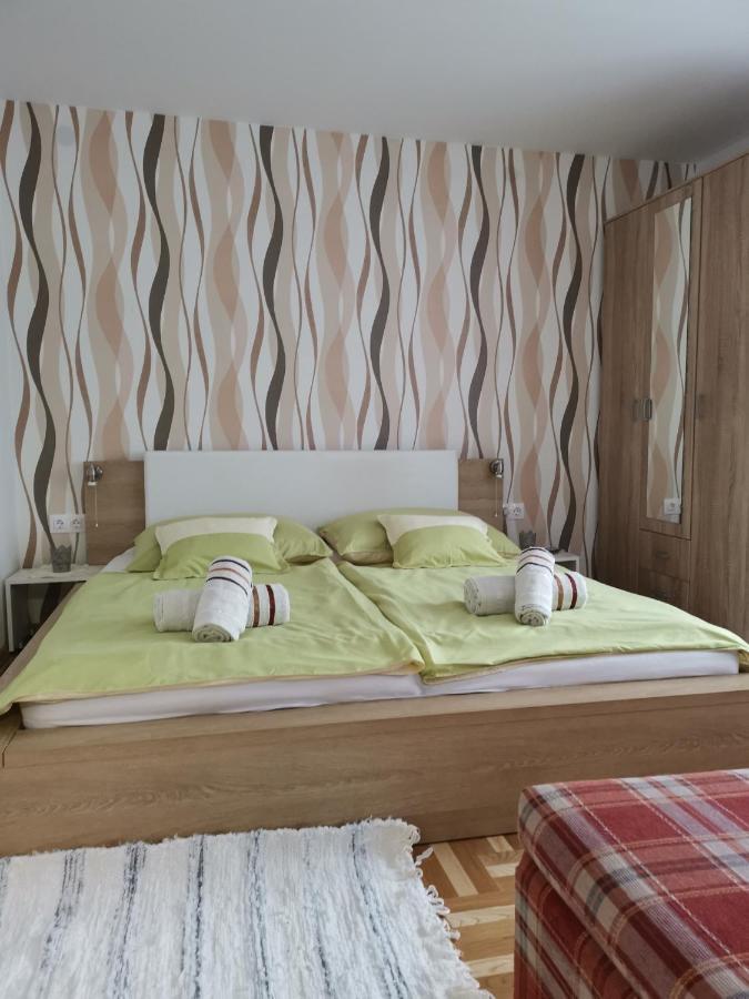 Lili Apartman 하르카니 외부 사진