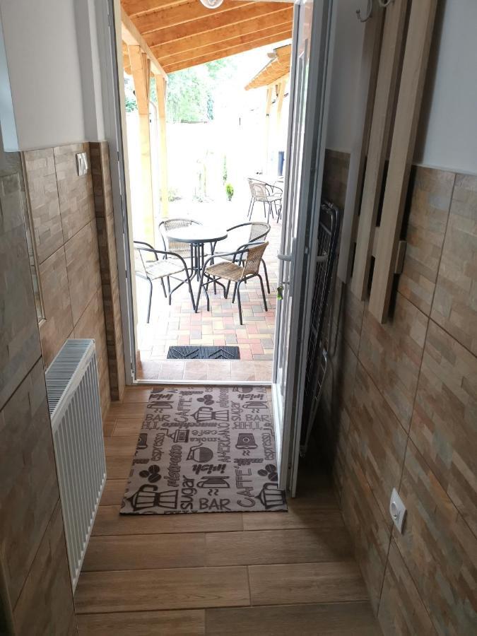 Lili Apartman 하르카니 외부 사진