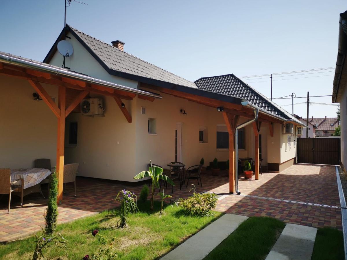 Lili Apartman 하르카니 외부 사진